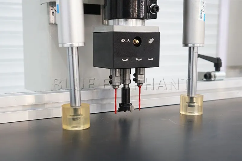 Máquina de perforación de bisagras CNC